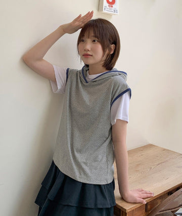 Heldo Color Matching Layered Dot Hood Vest